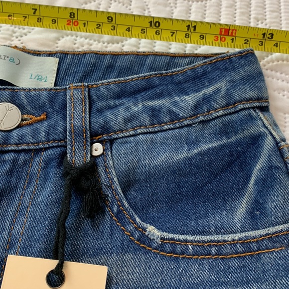 NWT Distressed Denim Shorts - Picture 5 of 9